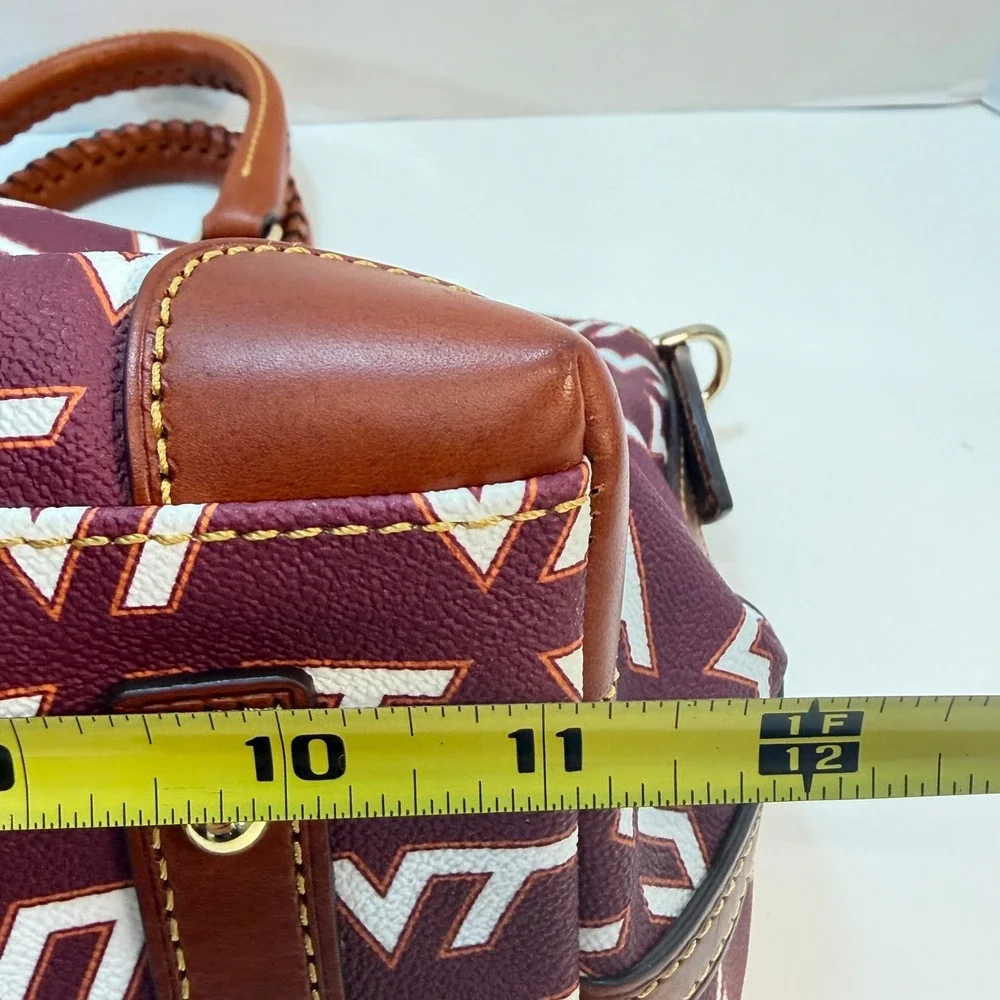 Dooney & Bourke excellent pre